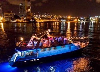 tours-en-Cartagena-Cena-en-la-bahia-ofy9lxk2ie5iyobkozfn3rl31thqiphxb427463adg